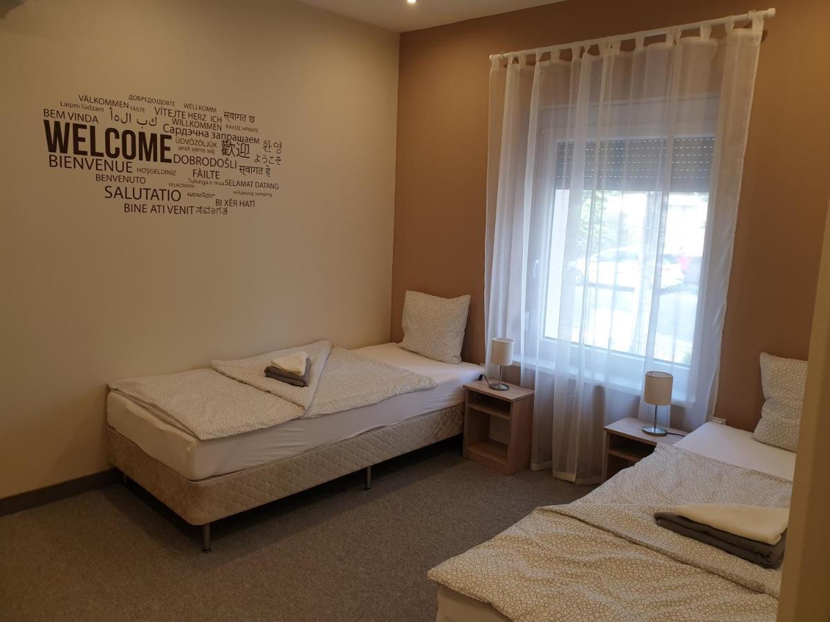 Mediterran Villa Kecskemet Ngoại thất bức ảnh