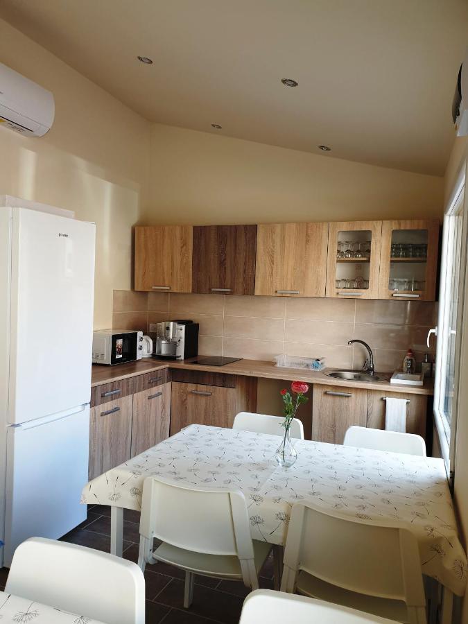 Mediterran Villa Kecskemet Ngoại thất bức ảnh